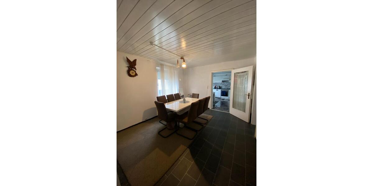 Einfamilienhaus Eisenberg (Pfalz) - 8 Zimmer, 167 m&sup2;, 2.000&euro; | Angebot:24673530