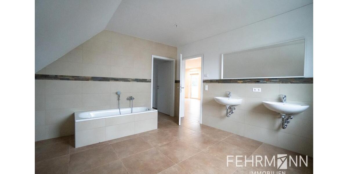Dachgeschoßwohnung Emsbüren - 3 Zimmer, 129 m&sup2;, 980&euro; | Angebot:26335714