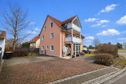 Wohnung Erdweg - 3 Zimmer, 89 m&sup2;, 1.110&euro; | Angebot:25054849