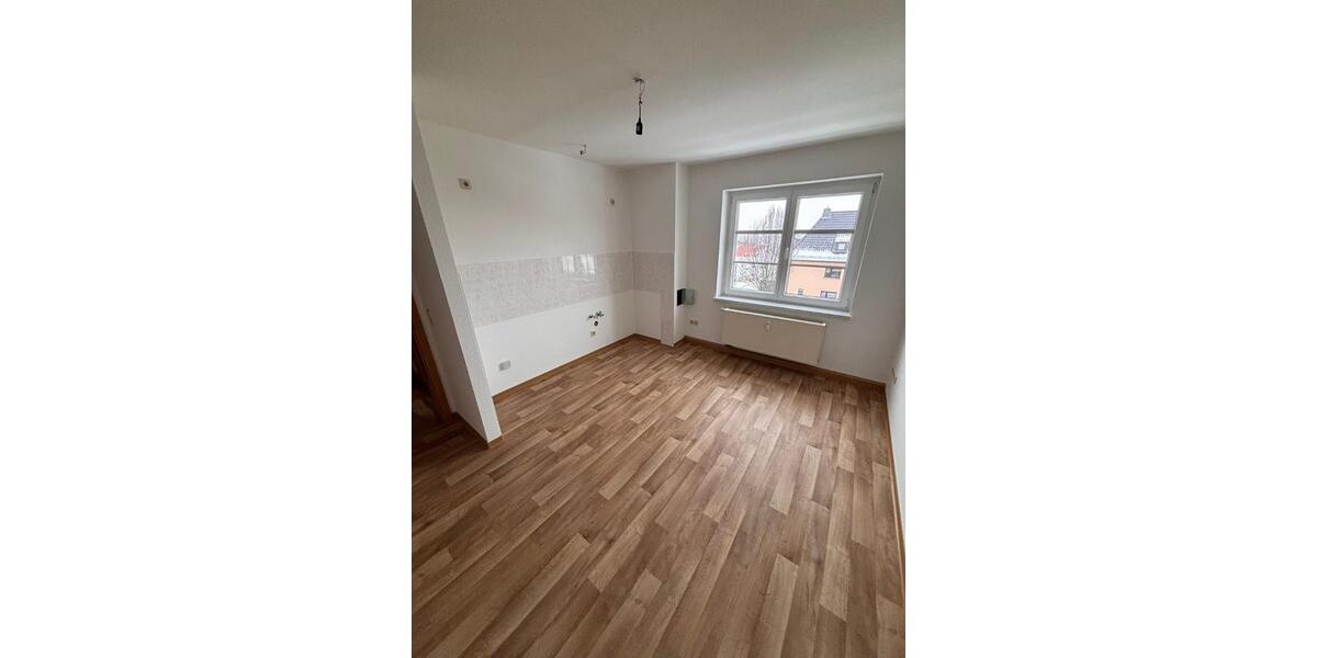 Etagenwohnung Döbeln - 1 Zimmer, 35 m&sup2;, 330&euro; | Angebot:24726732