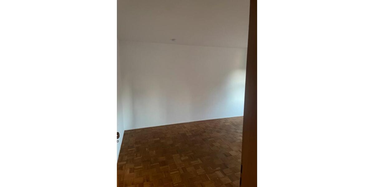 Erdgeschoßwohnung Neckarsulm - 3 Zimmer, 100 m&sup2;, 1.250&euro; | Angebot:24729111