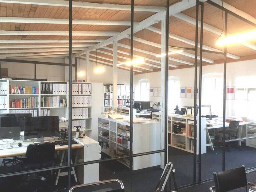 Schreibtischplätze in kreativem freundlichem Büro-Loft in Ottensen - All-in-Miete