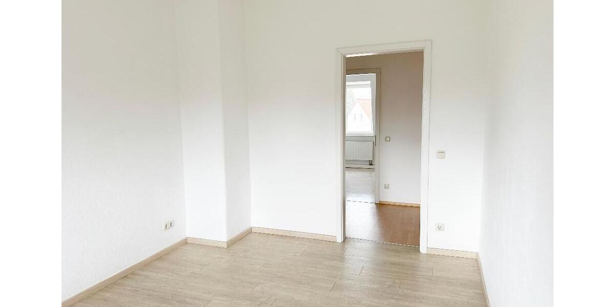 Etagenwohnung Nünchritz - 4 Zimmer, 94 m&sup2;, 625&euro; | Angebot:25979087