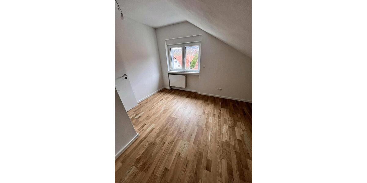 Dachgeschoßwohnung Bühl - 2 Zimmer, 32 m&sup2;, 570&euro; | Angebot:26705334