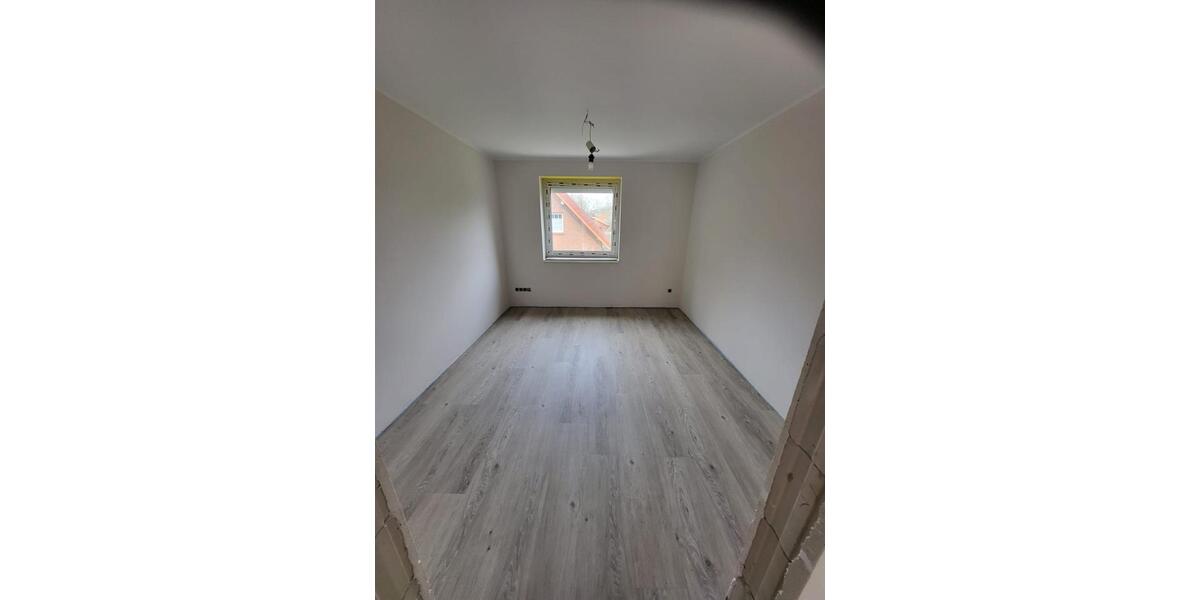 Dachgeschoßwohnung Barßel - 4 Zimmer, 90 m&sup2;, 900&euro; | Angebot:25839716