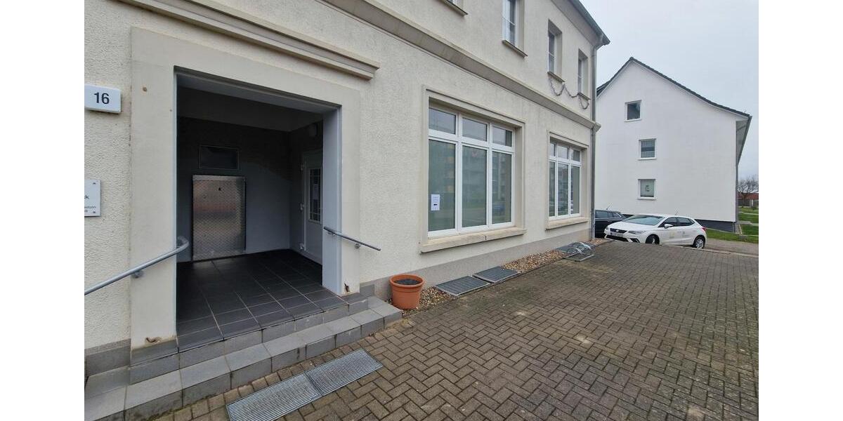 Helle Gewerbefläche in Boizenburg zu vermieten zimmer