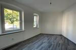 Erdgeschoßwohnung Weiden in der Oberpfalz - 4 Zimmer, 90 m&sup2;, 670&euro; | Angebot:25414318