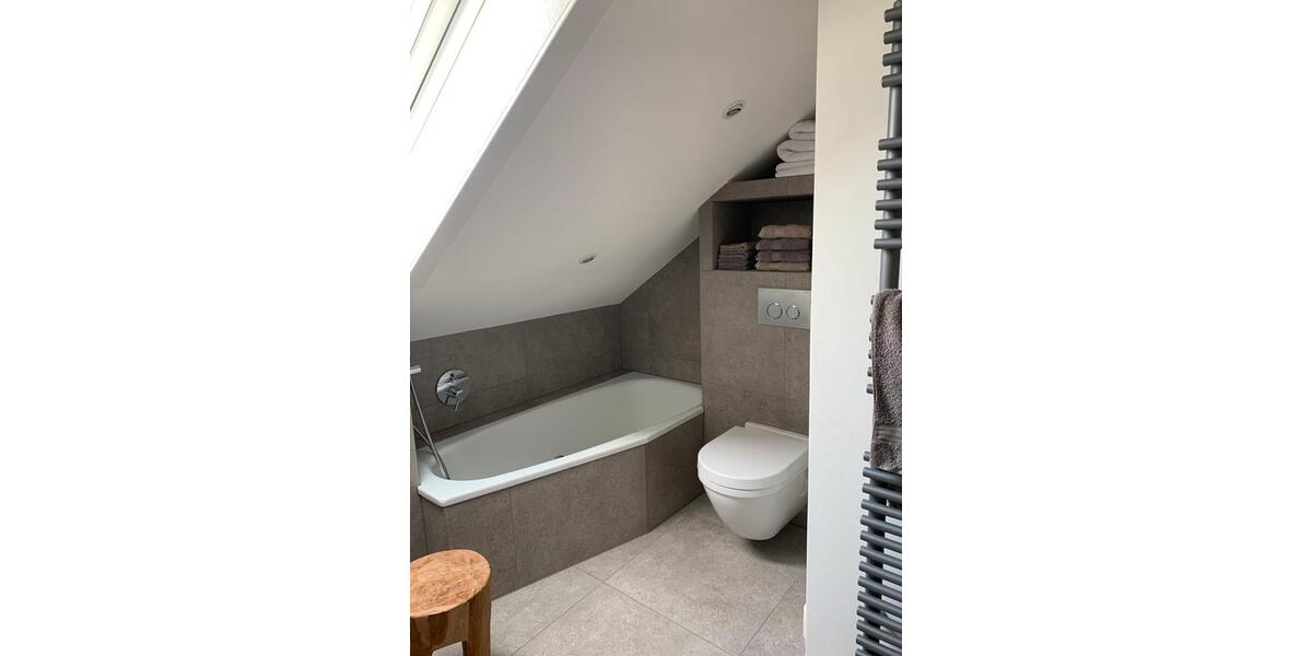 Dachgeschoßwohnung Hünfeld - 3 Zimmer, 88 m&sup2;, 970&euro; | Angebot:26197333