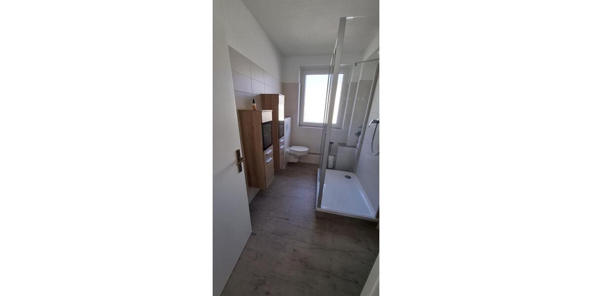Wohnen auf Zeit Merseburg - 4 Zimmer, 72 m&sup2;, 25&euro; | Angebot:24478659