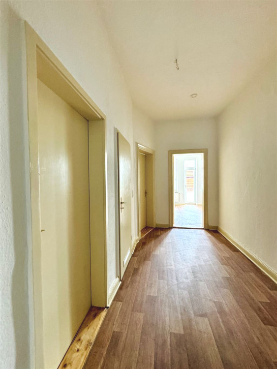 Helle 2-Zimmer-Wohnung mit Balkon in zentraler Lage Iltisstraße, Kiel