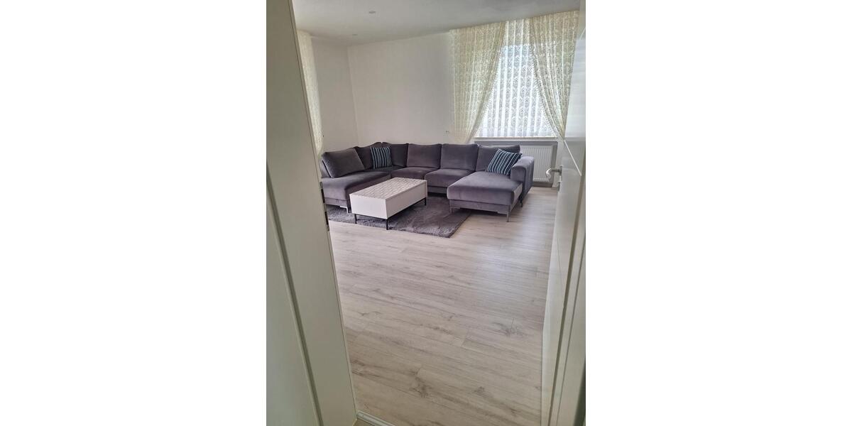 Etagenwohnung Pattensen - 4 Zimmer, 96 m&sup2;, 1.320&euro; | Angebot:26256637