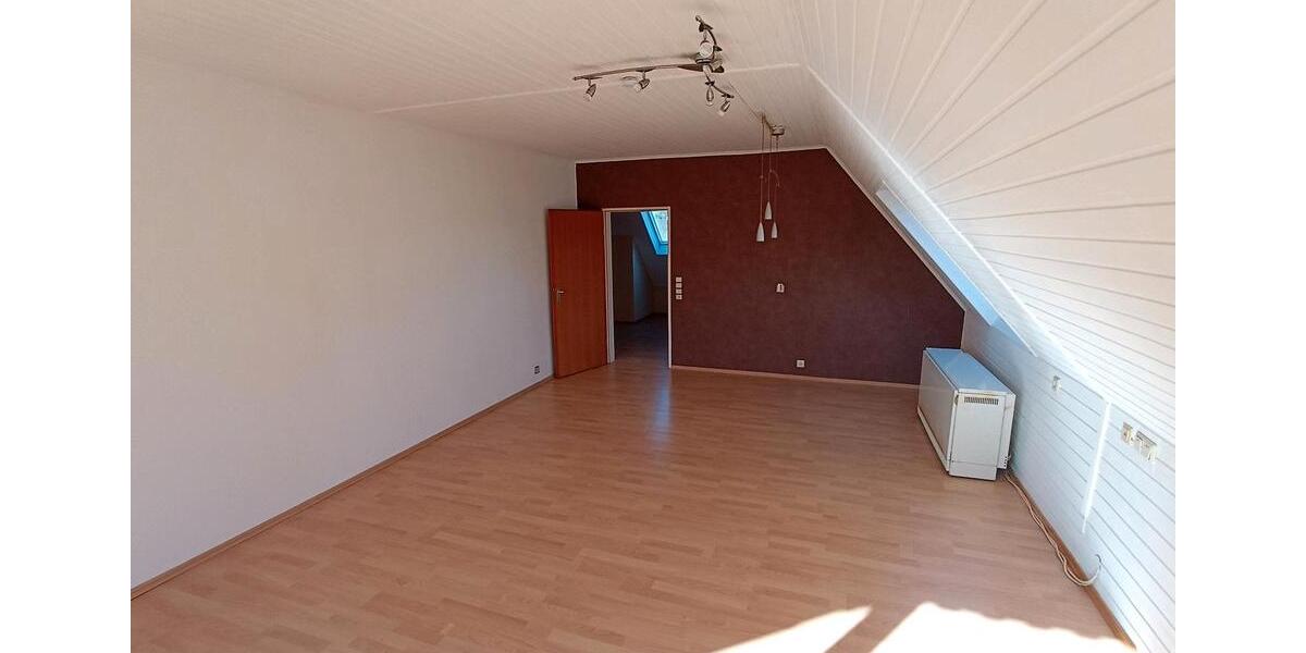 Dachgeschoßwohnung Vechta - 2 Zimmer, 75 m&sup2;, 800&euro; | Angebot:24975115