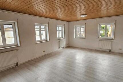 Wohnung Weißenbrunn - 2 Zimmer, 78 m&sup2;, 620&euro; | Angebot:26263171