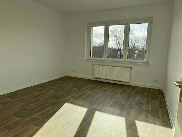 Etagenwohnung Dessau-Roßlau Roßlau - 1 Zimmer, 27 m&sup2;, 271&euro; | Angebot:27020387