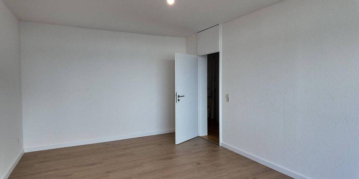 Etagenwohnung Mannheim Oststadt - 2 Zimmer, 67 m&sup2;, 999&euro; | Angebot:26053652