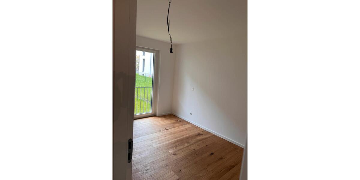Etagenwohnung Homburg - 2 Zimmer, 622 m&sup2;, 1.195&euro; | Angebot:26225913