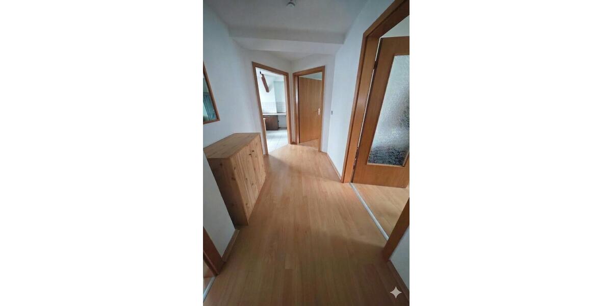 Dachgeschoßwohnung Arnstadt - 2 Zimmer, 60 m&sup2;, 400&euro; | Angebot:25767881