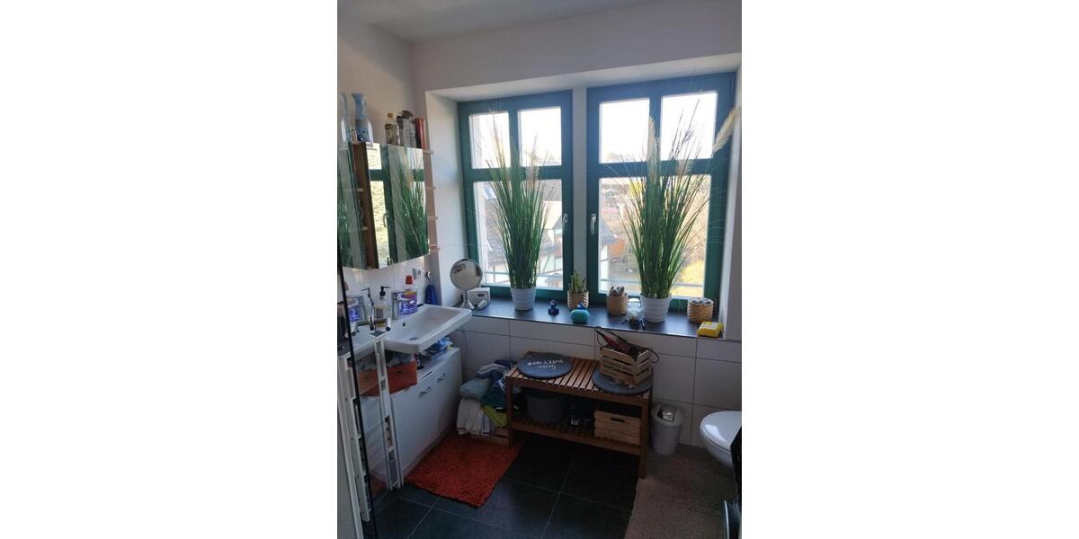 Dachgeschoßwohnung Stollberg (Erzgebirge) - 4 Zimmer, 103 m&sup2;, 892&euro; | Angebot:25510912