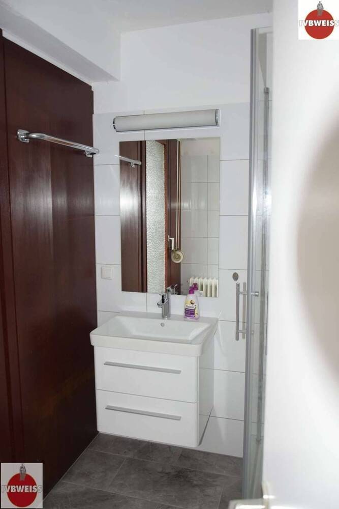 Grandiose Wohnung mit 2 Zimmern, 2 Terrassen, Duschbad und Einbauküche