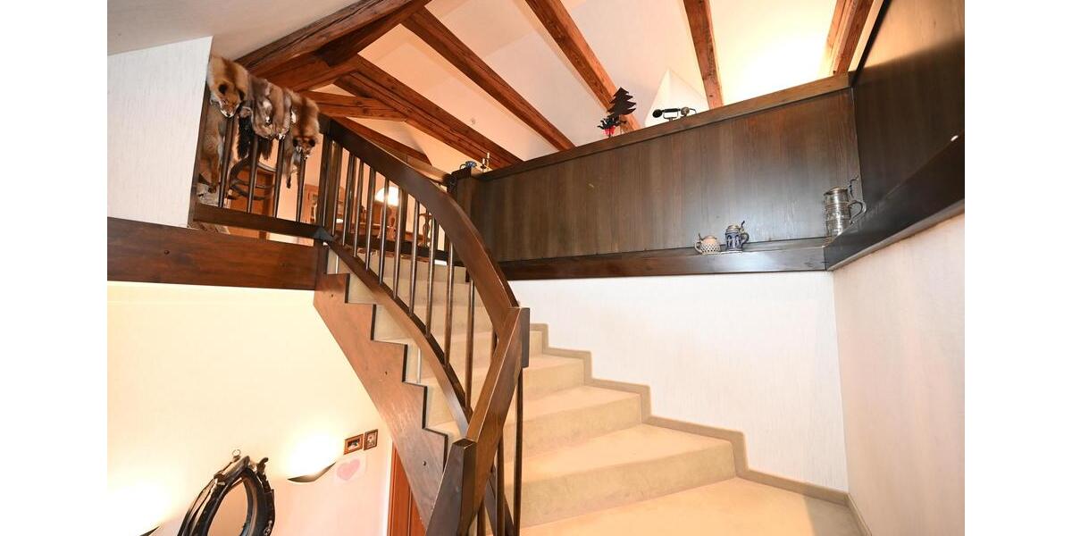 Erdgeschoßwohnung Pyrbaum - 4 Zimmer, 165 m&sup2;, 1.450&euro; | Angebot:26225856