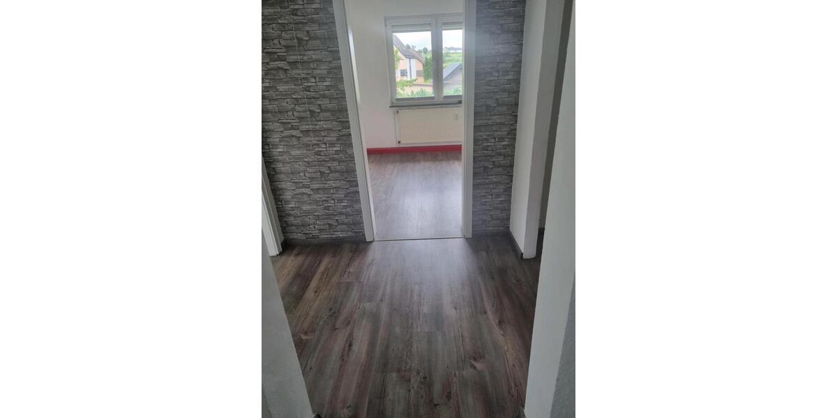 Etagenwohnung Schwarzenbach am Wald - 4 Zimmer, 100 m&sup2;, 595&euro; | Angebot:24784783