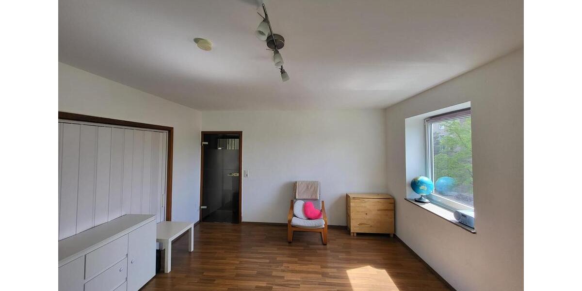 Etagenwohnung Hannover Linden-Limmer - 2 Zimmer, 78 m&sup2;, 800&euro; | Angebot:26442190
