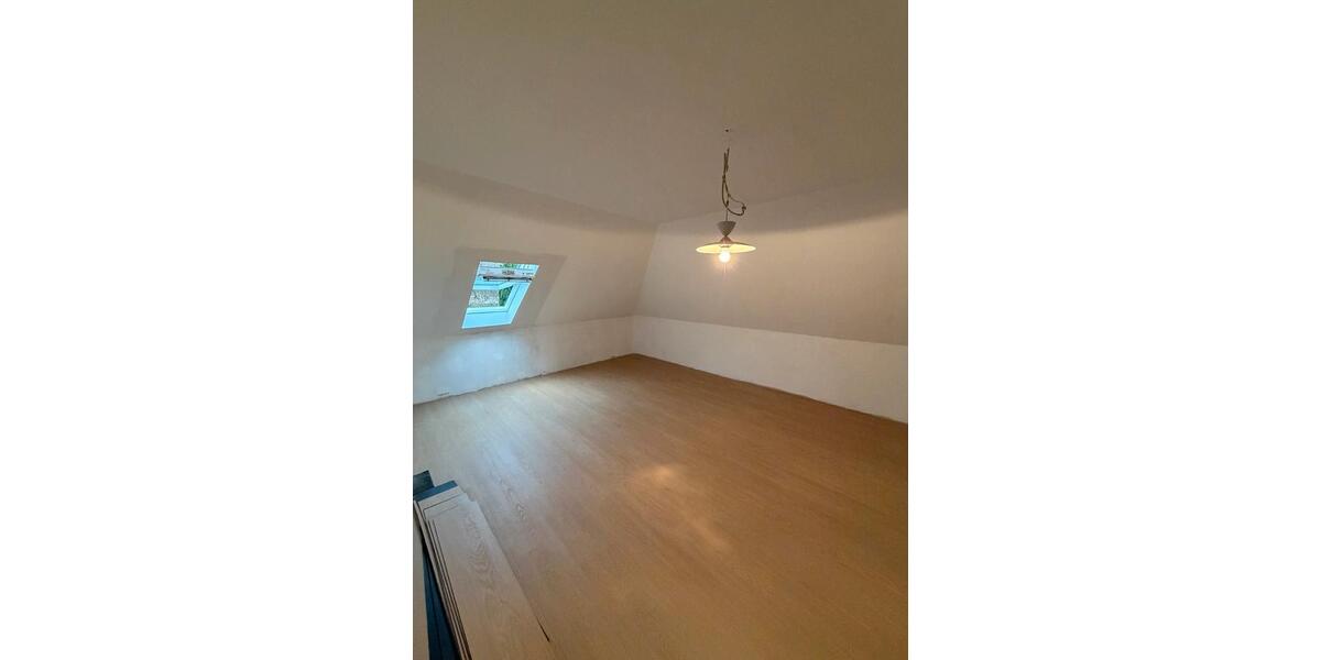 Einfamilienhaus Brunsbüttel - 7.5 Zimmer, 185 m&sup2;, 1.600&euro; | Angebot:25073557