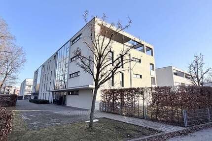 Wohnung zum Mieten in Augsburg Pfersee 1.150 € 77.28 m² 3 zimmer