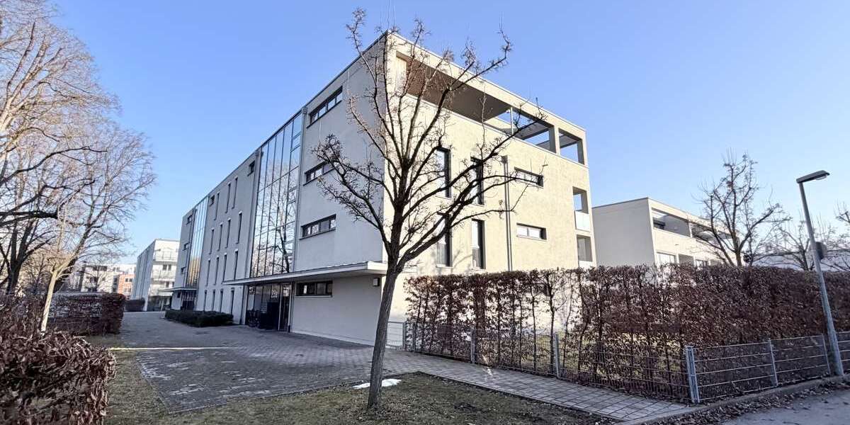 Wohnung zum Mieten in Augsburg Pfersee 1.150 € 77.28 m² 3 zimmer