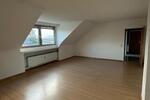 Dachgeschoßwohnung Meerbusch Kierst - 3.5 Zimmer, 85 m&sup2;, 1.067&euro; | Angebot:26413477