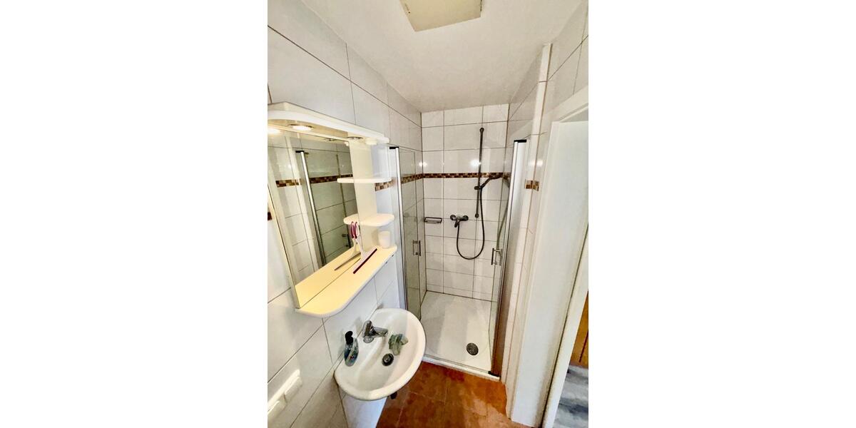 Wohnen auf Zeit Friedberg (Hessen) - 1 Zimmer, 15 m&sup2;, 420&euro; | Angebot:26250634