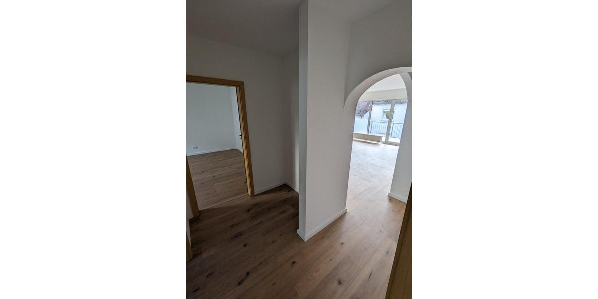 Erdgeschoßwohnung Gelnhausen - 3 Zimmer, 86 m&sup2;, 1.000&euro; | Angebot:24463186