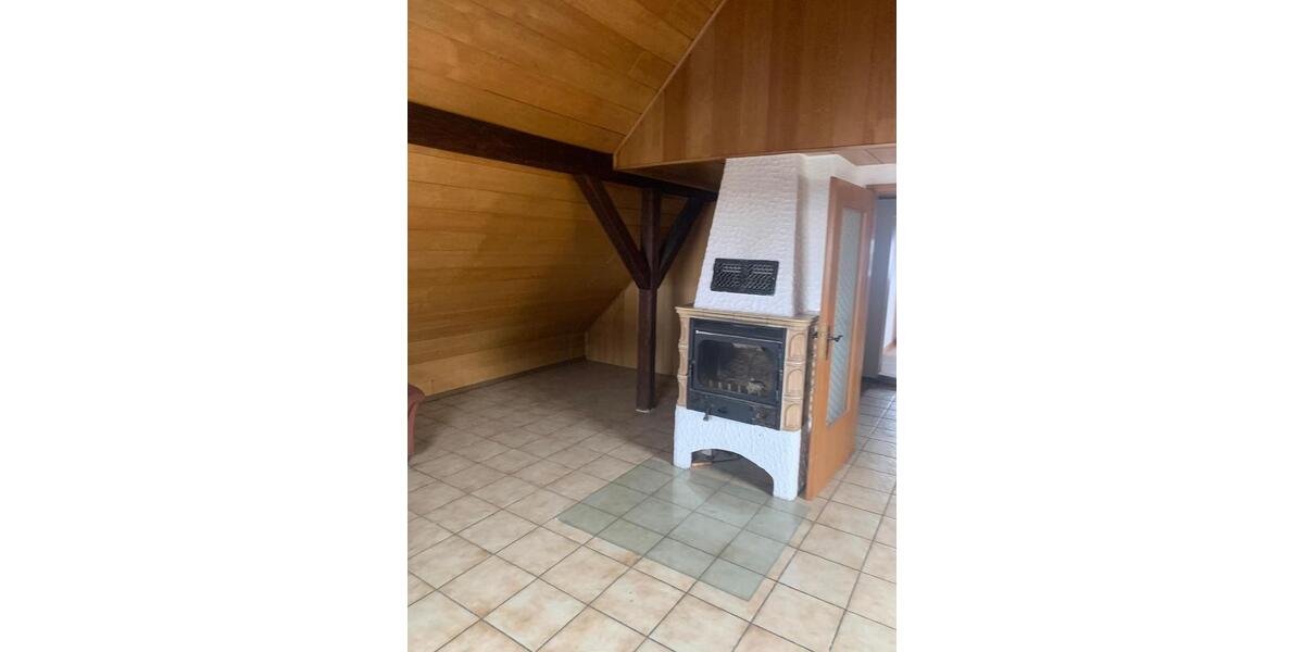 Einfamilienhaus Marburg - 6 Zimmer, 135 m&sup2;, 1.250&euro; | Angebot:24840440