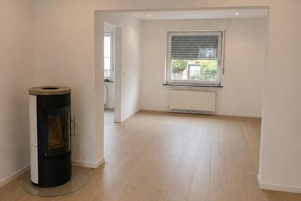 Haus Lübbecke - 4 Zimmer, 100 m&sup2;, 1.150&euro; | Angebot:27615799