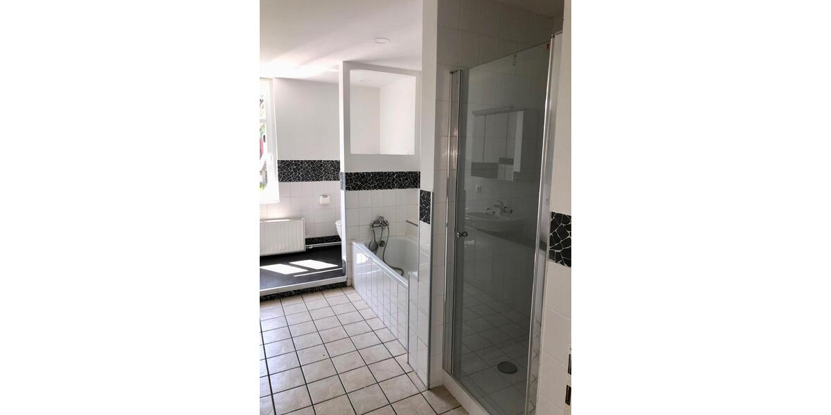 Erdgeschoßwohnung Suhlendorf - 5 Zimmer, 103 m&sup2;, 850&euro; | Angebot:26237618