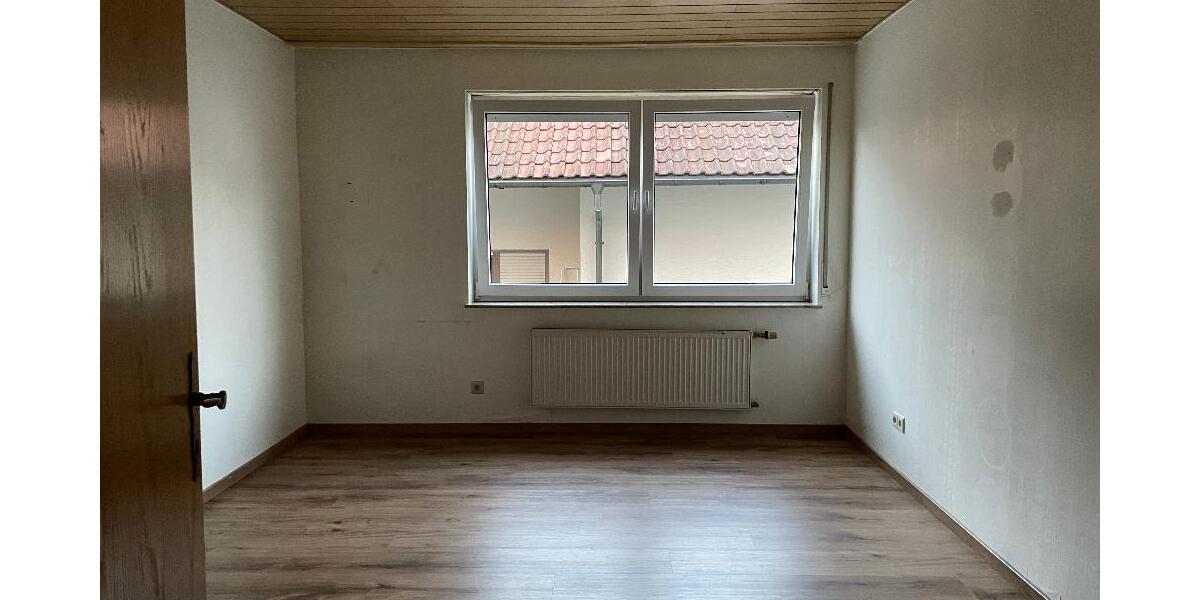 !! Ruhiges Wohnen in Ortsrandlage !! - Etagenwohnung Kraichtal Gochsheim | Angebot:26749042