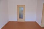 Etagenwohnung Saalfeld (Saale) - 2 Zimmer, 61 m&sup2;, 391&euro; | Angebot:26476627