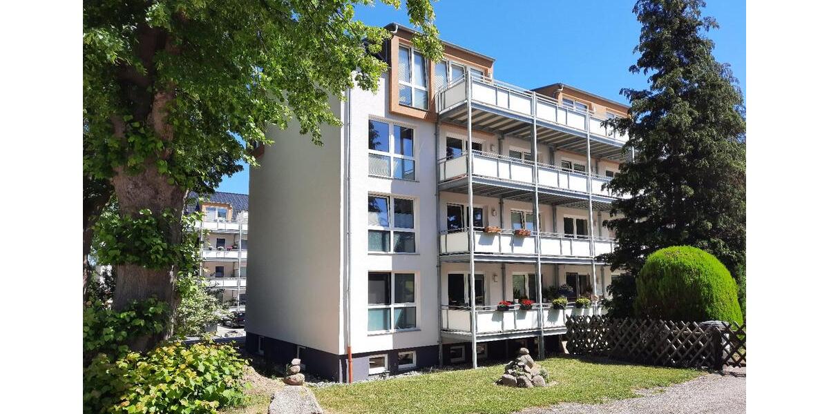 2 Zimmer | ca. 62 qm Wfl. | 2 Balkone | Fußbodenheizung | Dusche und Wanne | Stellplatz mgl. 2 zimmer