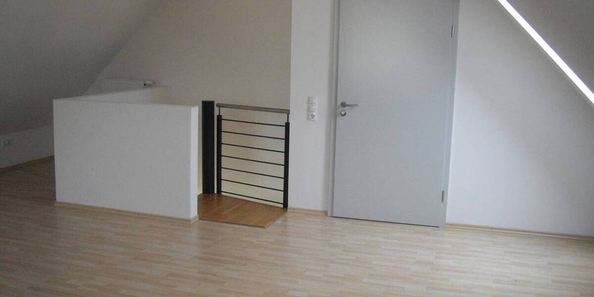 Etagenwohnung Sennfeld Rempertshag - 4 Zimmer, 103 m&sup2;, 1.220&euro; | Angebot:25724195