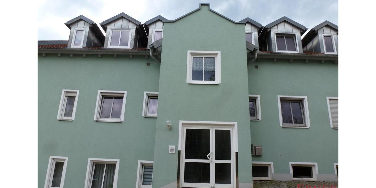 Dachgeschoßwohnung Viechtach - 3 Zimmer, 73 m&sup2;, 550&euro; | Angebot:26456279