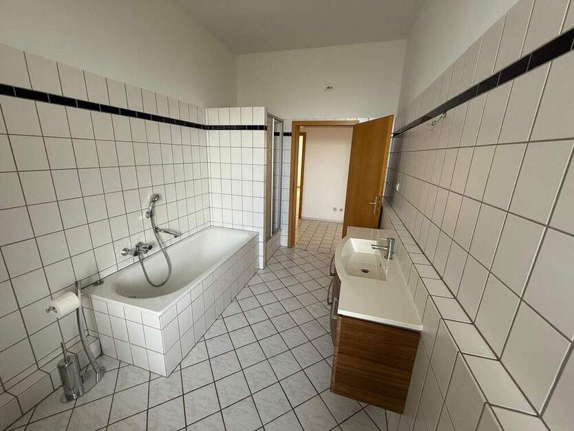 Helle und freundliche 3-RaumWohnung mit Balkon