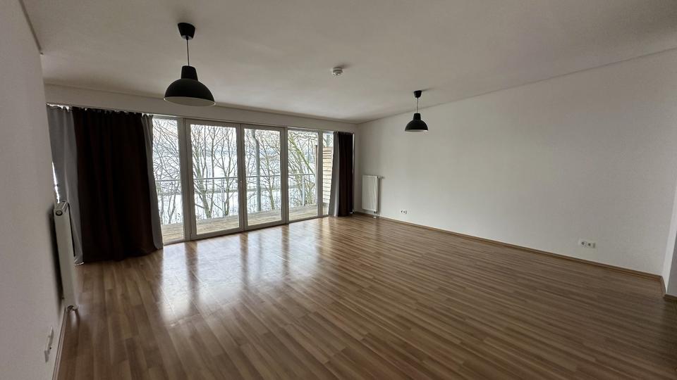 Dachgeschoßwohnung Amberg - 2 Zimmer, 73 m&sup2;, 765&euro; | Angebot:24769100