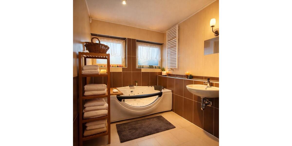 Bungalow Ransbach-Baumbach Baumbach - 9 Zimmer, 130 m&sup2;, 1.650&euro; | Angebot:24393762