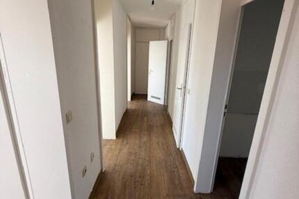 Wohnung Kreuztal - 4 Zimmer, 72 m&sup2;, 540&euro; | Angebot:24081278