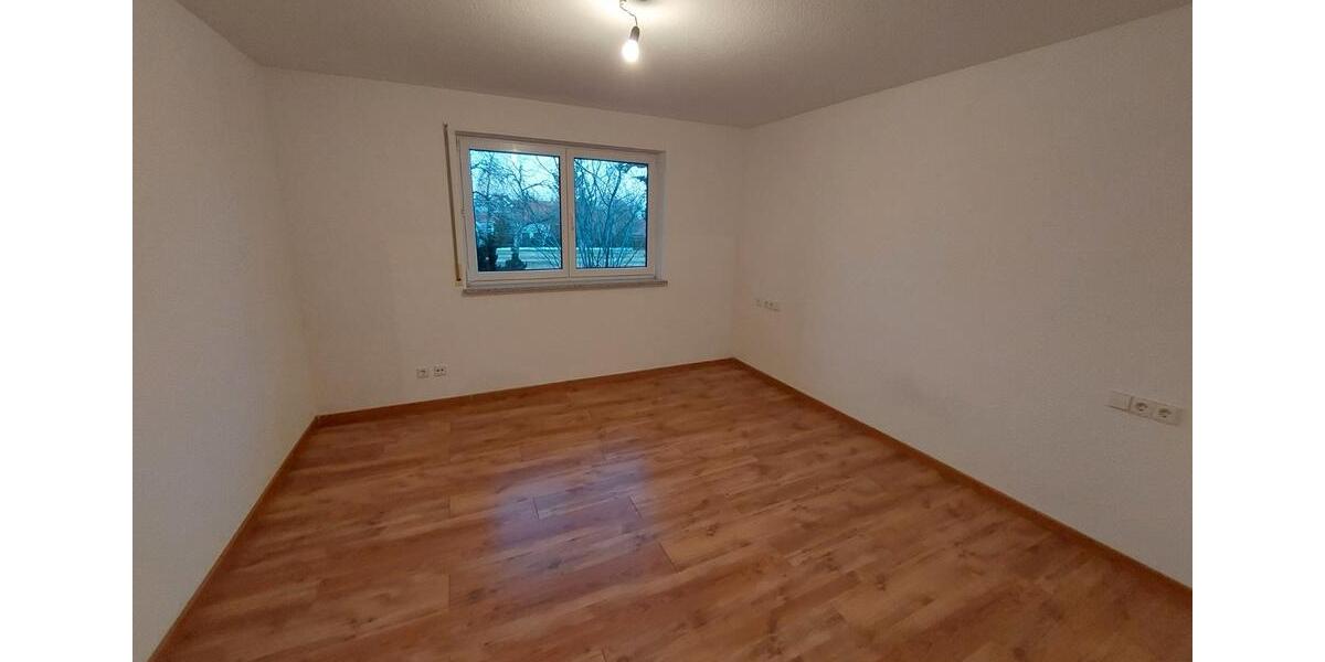 Erdgeschoßwohnung Mittelbiberach - 3 Zimmer, 100 m&sup2;, 1.500&euro; | Angebot:24238491