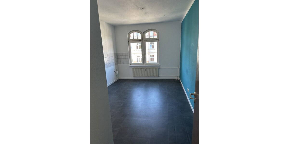 Etagenwohnung Kassel West - 3 Zimmer, 111 m&sup2;, 1.200&euro; | Angebot:26791668