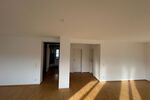Zwei Zimmer mit Weitblick - Sanierte Wohnung im 1. OG und Balkon - Appartement Stuttgart Botnang | Angebot:26623450