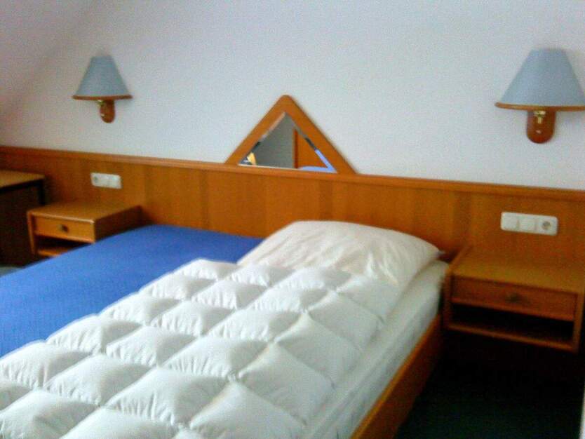 Achtung Wochenendheimfahrer!!! Modernes möbliertes Appartment mit Kfz-Stellplatz in SchwanstettenOT. Schwand 1 zimmer