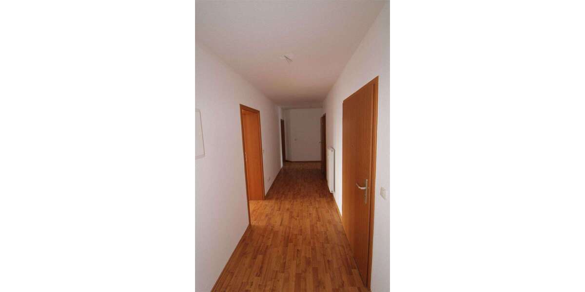 Etagenwohnung Plauen Bahnhofsvorstadt - 4 Zimmer, 121 m&sup2;, 666&euro; | Angebot:25433226