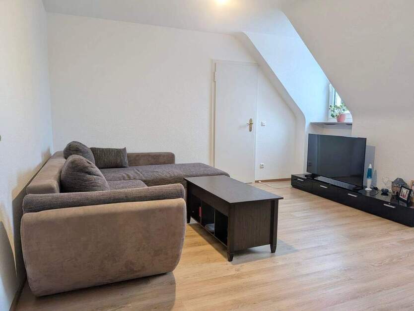 Nähe Wöhrderwiese ! Helle moderne 3-Zi.-DG-Whg. 83 m², Laminat, 6. OG mit Aufzug 3 zimmer